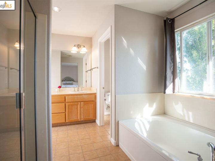 199 Copper Beech Gln, Hercules, CA | Victoria By The Bay. Photo 16 of 30