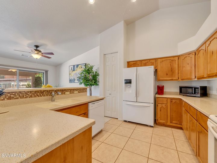 20 Pioneer Dr, Sedona, AZ | Cathedral View 1. Photo 14 of 42