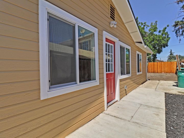 2027 83rd Ave, Oakland, CA | Webster. Photo 16 of 40