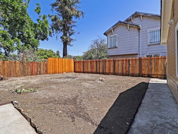 2027 83rd Ave, Oakland, CA | Webster. Photo 6 of 40