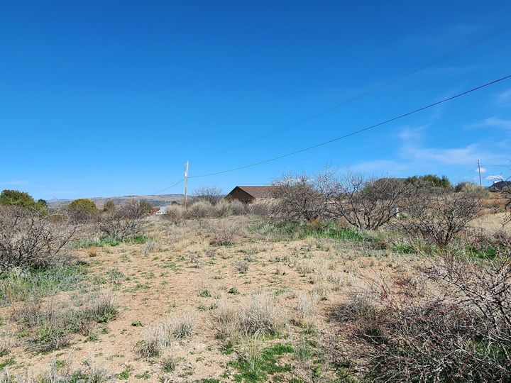 20589 E Mesa Verde Rd, Mayer, AZ | Under 5 Acres. Photo 11 of 32