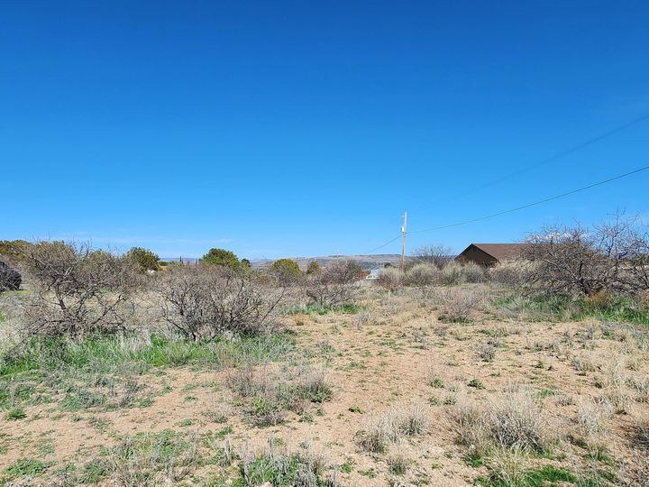 20589 E Mesa Verde Rd, Mayer, AZ | Under 5 Acres. Photo 10 of 32