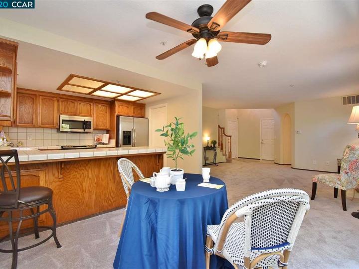 20659 Maria Ct, Castro Valley, CA, 94546 Townhouse. Photo 5 of 26