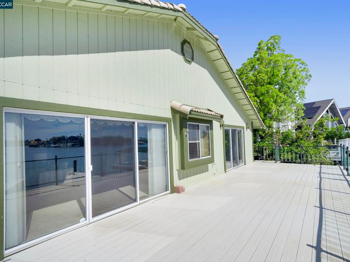 2125 Cypress Pt, Discovery Bay, CA | Delta Waterfront Access. Photo 38 of 48