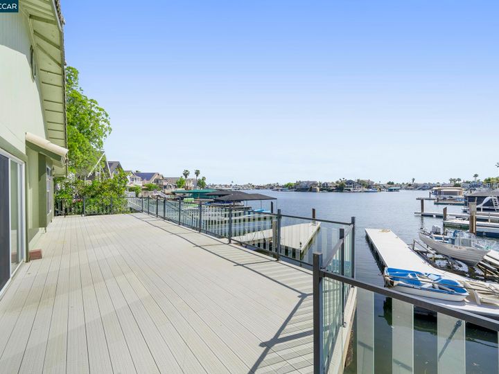 2125 Cypress Pt, Discovery Bay, CA | Delta Waterfront Access. Photo 39 of 48
