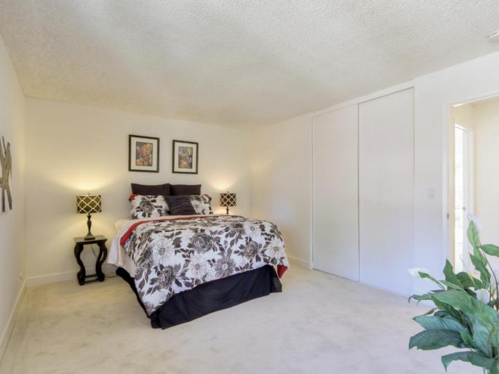215 Red Oak Dr #E, Sunnyvale, CA, 94086 Townhouse. Photo 7 of 14