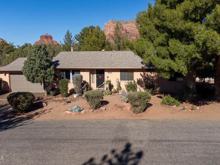 220 Concho Dr, Sedona, AZ | Cathedral View 1. Photo 1 of 17