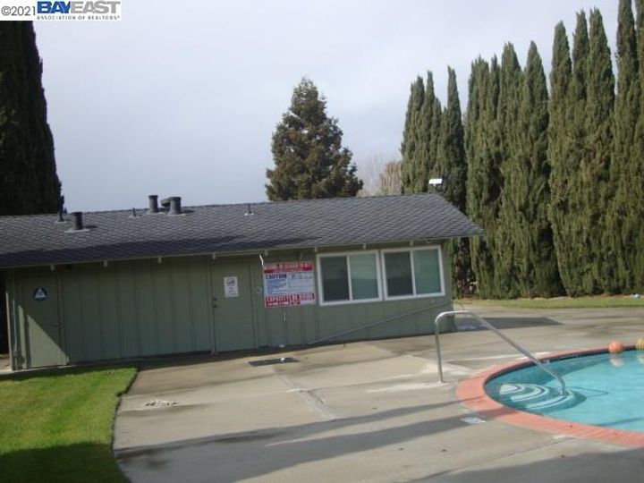 2224 Peacock Pl #3, Union City, CA, 94587 Townhouse. Photo 19 of 20