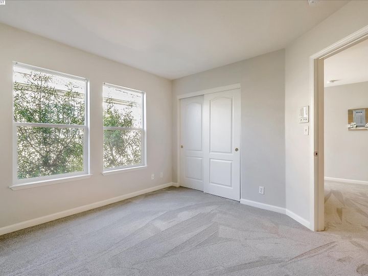 22325 W Lyndon Loop, Castro Valley, CA, 94552 Townhouse. Photo 31 of 40