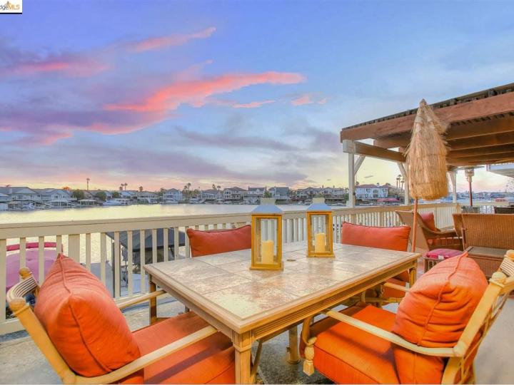 2264 Reef Ct, Discovery Bay, CA | Delta Waterfront Access. Photo 5 of 40
