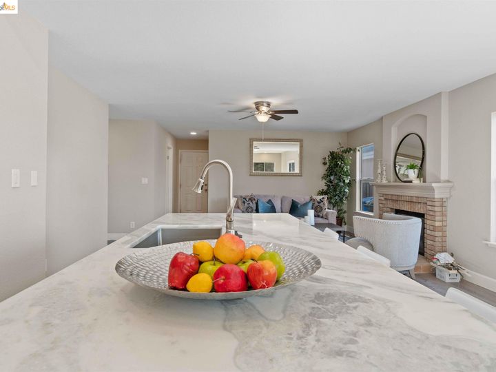 2308 Wayfarer Dr, Discovery Bay, CA | Discovery Bay Country Club. Photo 20 of 42