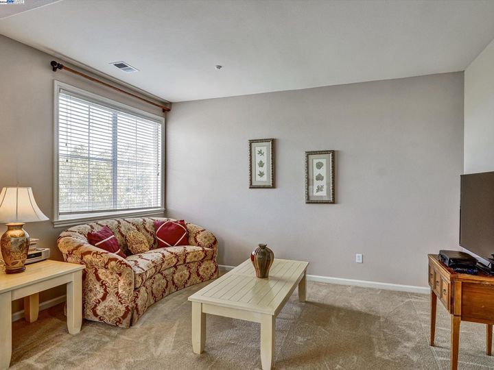 2349 Arch Ct, Brentwood, CA | Sterling. Photo 26 of 43