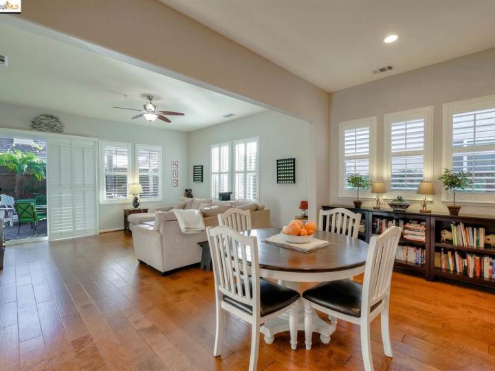 2368 St Augustine Dr, Brentwood, CA | Brentwood Hills. Photo 15 of 30