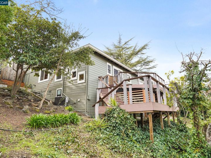 2410 Overlook Dr, Walnut Creek, CA | The Hill. Photo 34 of 38