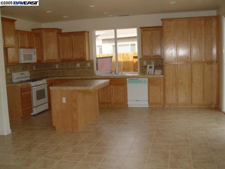 2419 Crestmore Cir, Stockton, CA | French Camp. Photo 6 of 9