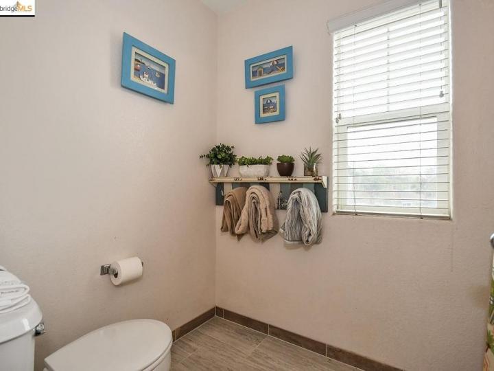 253 Washington Dr, Brentwood, CA, 94513 Townhouse. Photo 19 of 29