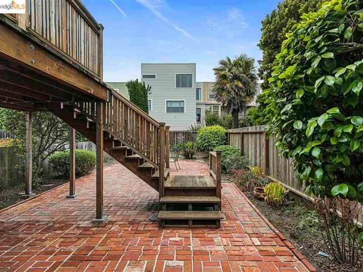 2546 19th Ave, San Francisco, CA | Parkside. Photo 30 of 40