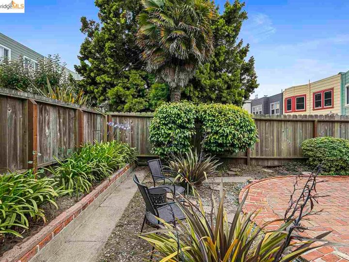 2546 19th Ave, San Francisco, CA | Parkside. Photo 32 of 40