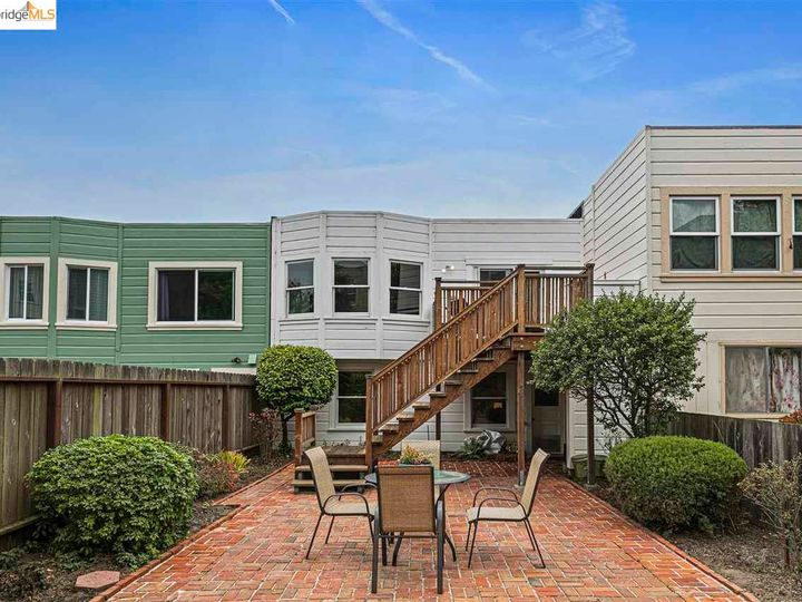 2546 19th Ave, San Francisco, CA | Parkside. Photo 33 of 40
