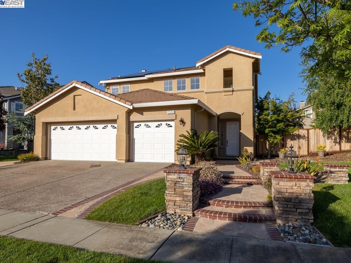 25515 Crestfield Cir, Castro Valley, CA | 5 Canyons. Photo 1 of 53