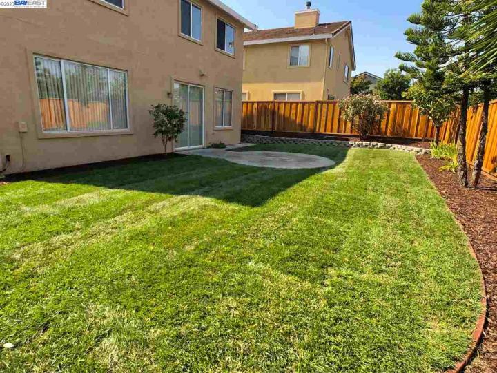 25768 Durrwood Ct, Castro Valley, CA | 5 Canyons. Photo 14 of 33