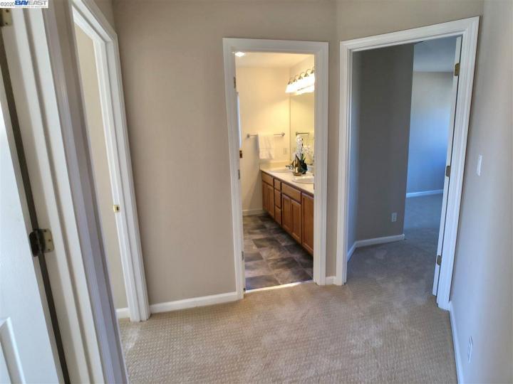 25768 Durrwood Ct, Castro Valley, CA | 5 Canyons. Photo 26 of 33