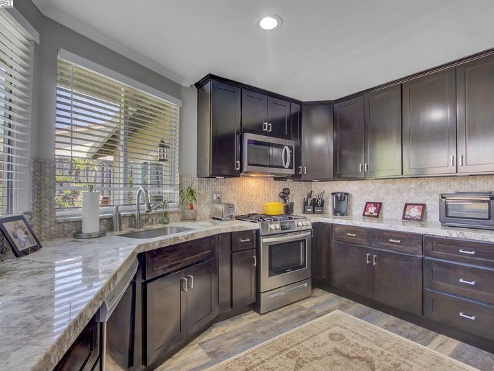 2606 Pickfair Ln, Livermore, CA | The Meadows. Photo 19 of 44