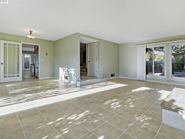 27779 Pleasant Hill Ct, Hayward, CA | The Highlands. Photo 11 of 35