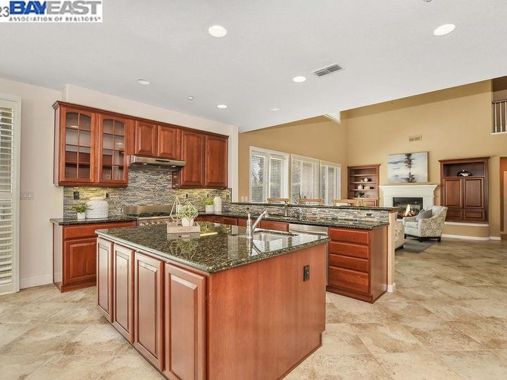 2812 Hawthorn Dr, Brentwood, CA | Brentwood Park. Photo 14 of 59