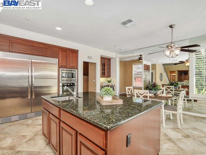 2812 Hawthorn Dr, Brentwood, CA | Brentwood Park. Photo 16 of 59