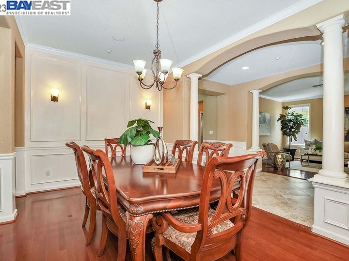 2812 Hawthorn Dr, Brentwood, CA | Brentwood Park. Photo 8 of 59