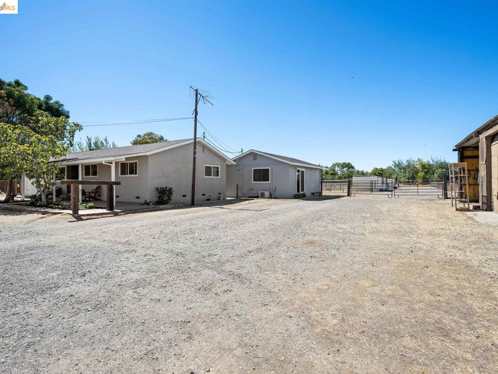 2830 Bixler Rd, Brentwood, CA | Ranch Property. Photo 33 of 56