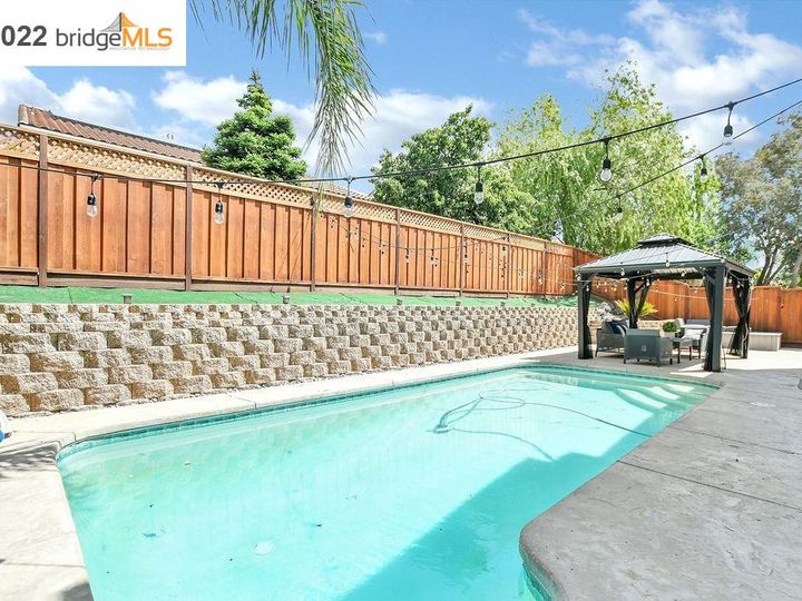 2923 Lundin Ln, Brentwood, CA | Shadow Lakes. Photo 37 of 40
