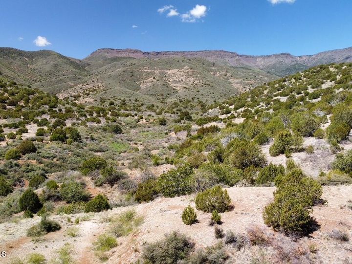 2925 W Quail Springs Ranch Rd, Cottonwood, AZ | 5 Acres Or More. Photo 9 of 17