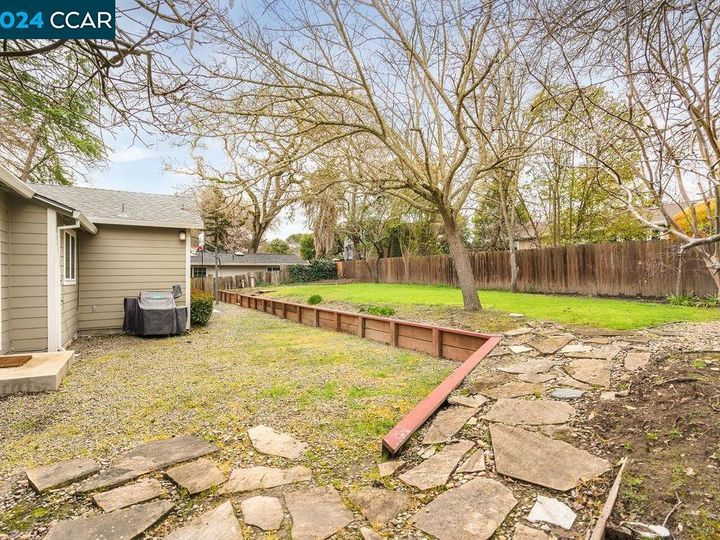 3035 Vessing Rd, Pleasant Hill, CA | Hillsdale. Photo 30 of 38