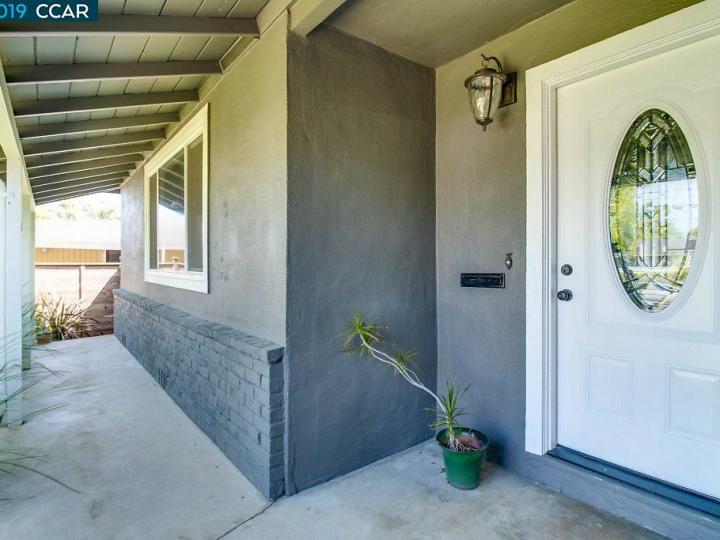 3178 Meadowbrook Dr, Concord, CA | Holbrook Heights. Photo 3 of 27