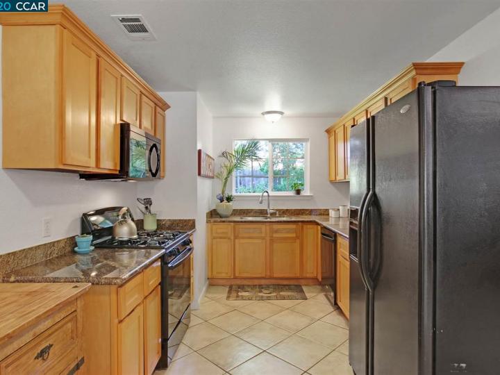 3206 Baker Dr, Concord, CA | Holbrook Heights. Photo 17 of 30