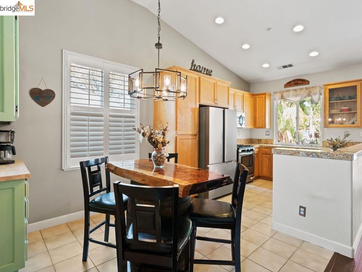 324 Ash St, Brentwood, CA | Garin Ranch. Photo 13 of 39