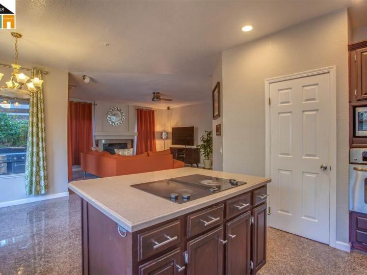32521 Seaside Dr, Union City, CA | New Haven. Photo 16 of 26