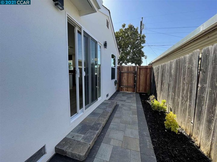 32546 Dearborn St, Hayward, CA | Hillview. Photo 37 of 38