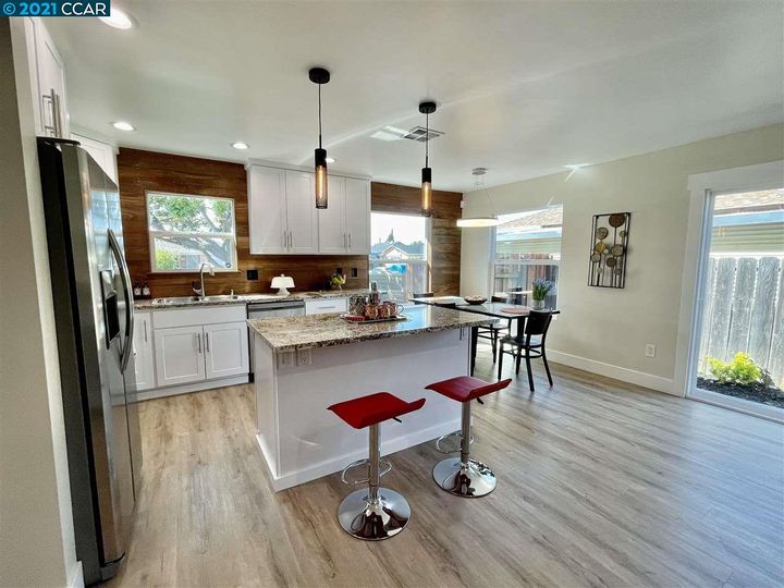 32546 Dearborn St, Hayward, CA | Hillview. Photo 10 of 38