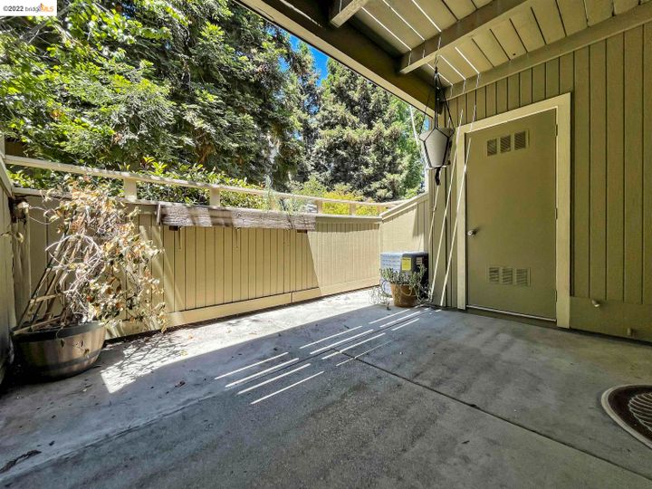 328 Eastgate, Martinez, CA, 94553 Townhouse. Photo 17 of 20