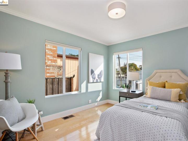 3307 Pierson St, Oakland, CA | Maxwell Park. Photo 20 of 31