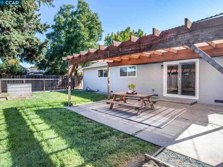 3337 Benton St, Concord, CA | Holbrook Heights. Photo 28 of 39