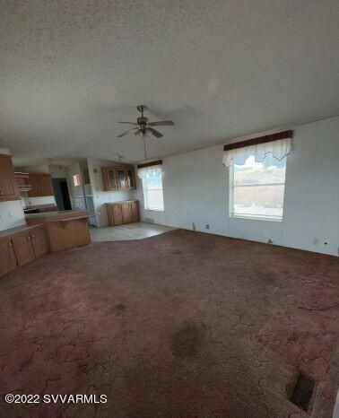 3350 N Yucca Ln, Chino Valley, AZ | Residential & Mobile. Photo 4 of 22