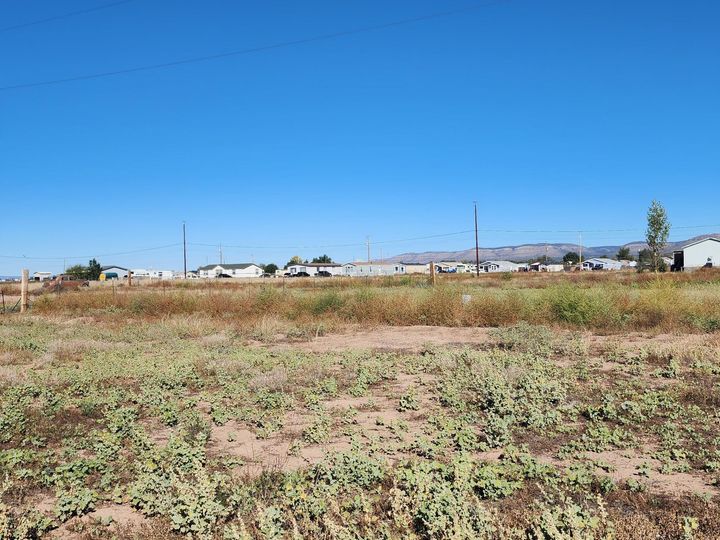 340 W Guymas Tr, Paulden, AZ | Under 5 Acres. Photo 17 of 34