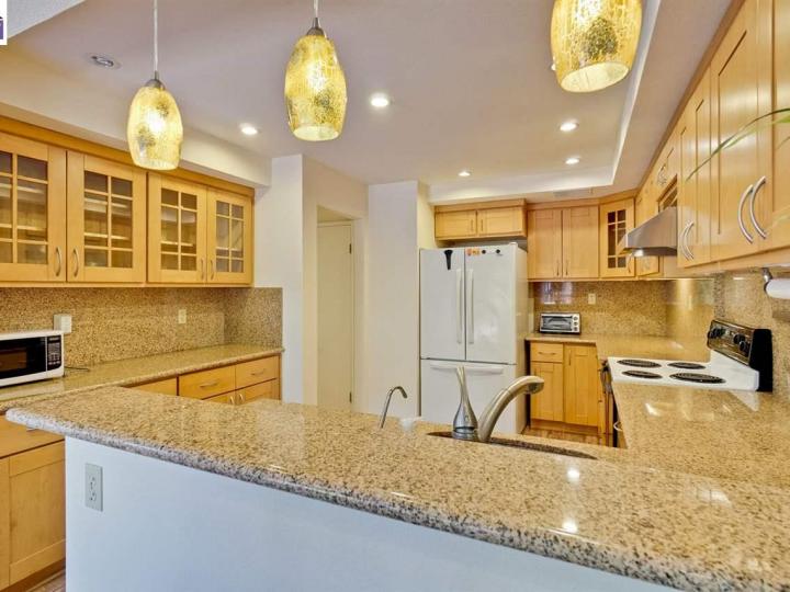 34884 Sausalito Ter, Fremont, CA, 94555 Townhouse. Photo 15 of 40