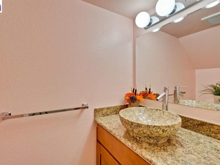 34884 Sausalito Ter, Fremont, CA, 94555 Townhouse. Photo 22 of 40