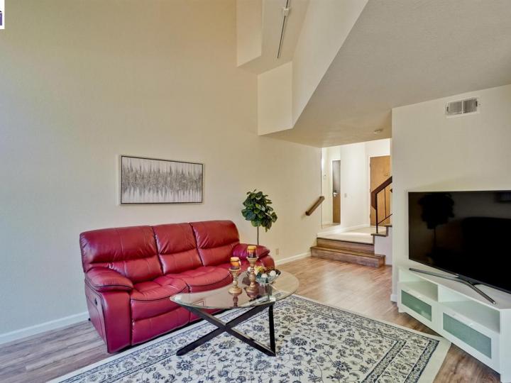 34884 Sausalito Ter, Fremont, CA, 94555 Townhouse. Photo 7 of 40