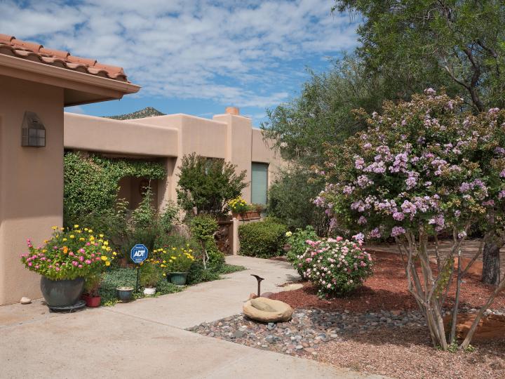 365 Concho Dr, Sedona, AZ | Cathedral View 1. Photo 1 of 20